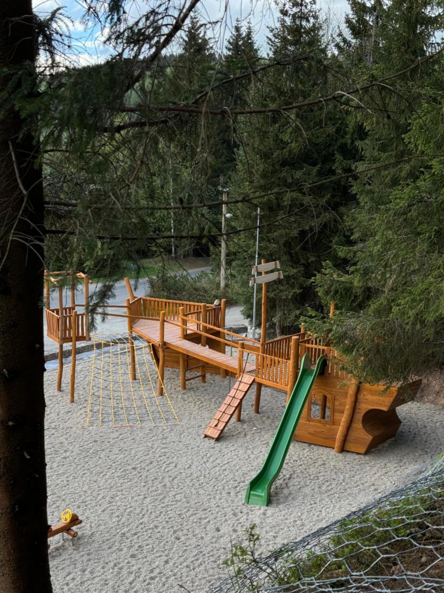 Flaje Apartmany Český Jiřetín Buitenkant foto